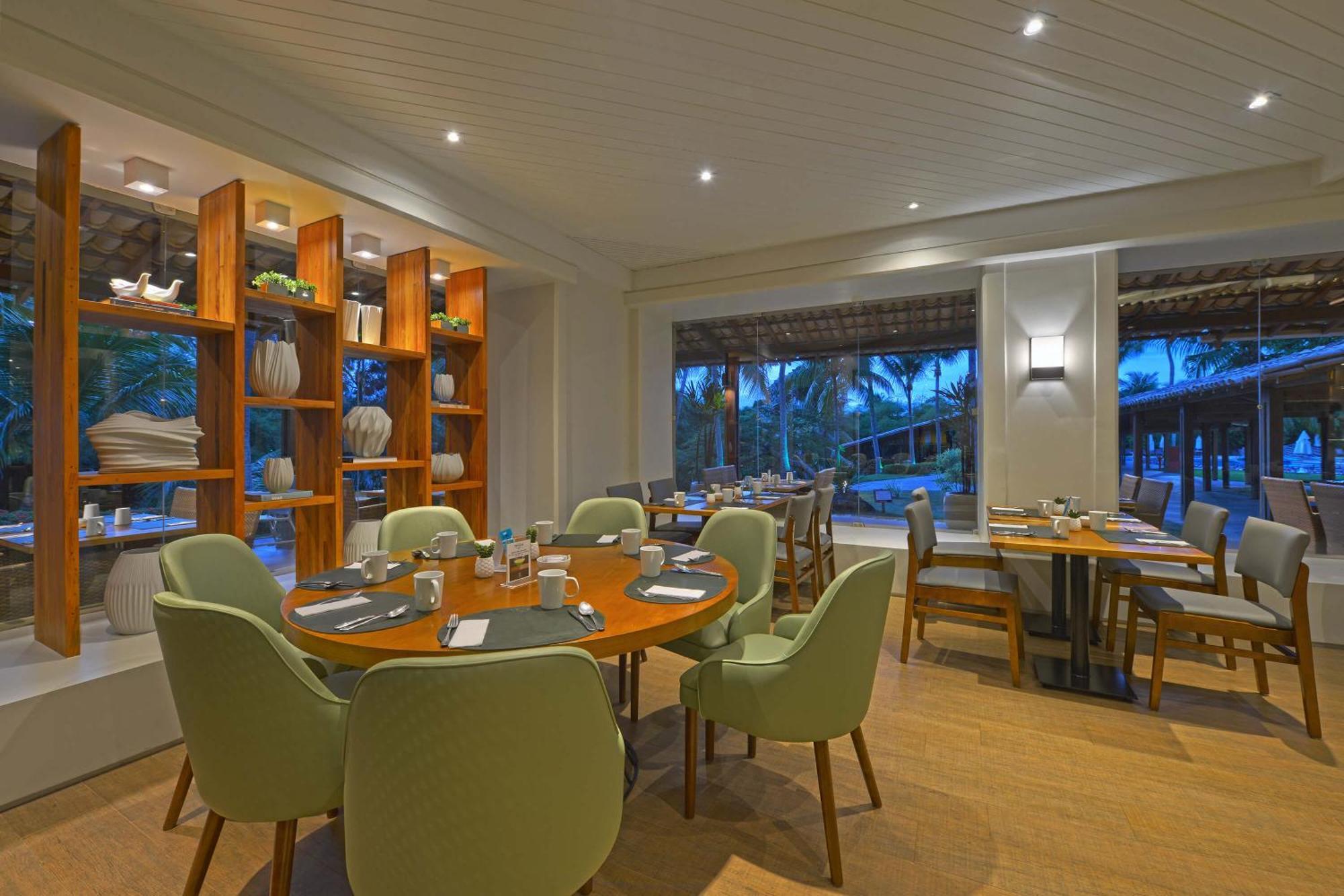 Hotel Deville Prime Сальвадор Экстерьер фото The restaurant at the resort